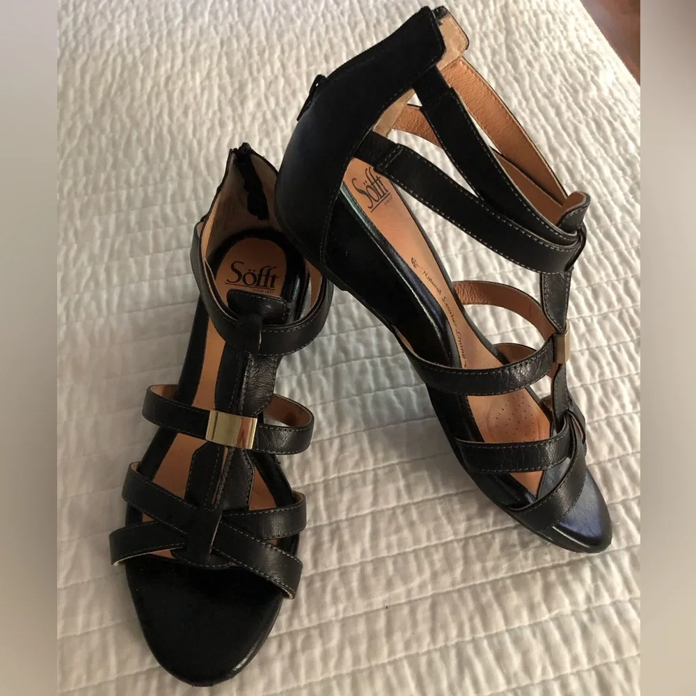 Sofft Women’s Sandals Bernia Black Leather Zip Up Gladiator Size 8.5 Wide